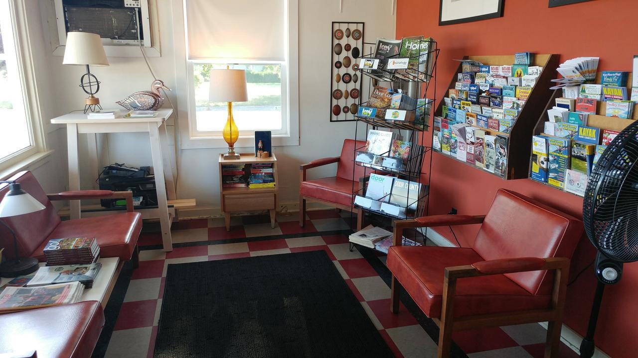Motel 57 Sturgeon Bay Bagian luar foto