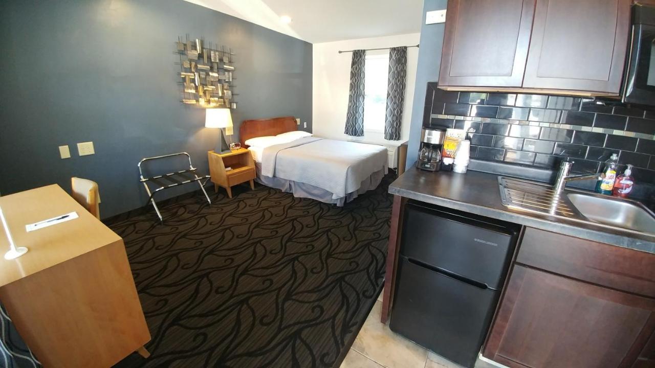 Motel 57 Sturgeon Bay Bagian luar foto