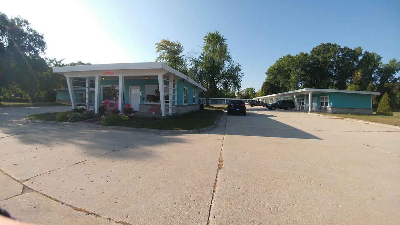 Motel 57 Sturgeon Bay Bagian luar foto