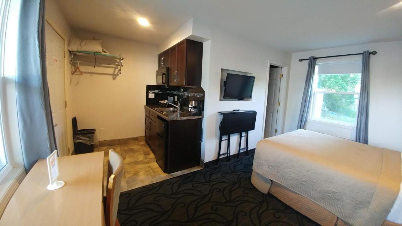 Motel 57 Sturgeon Bay Bagian luar foto