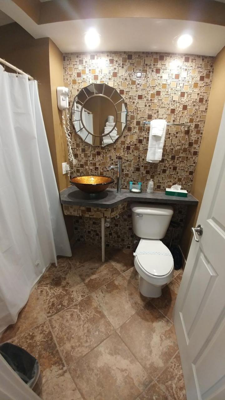 Motel 57 Sturgeon Bay Bagian luar foto