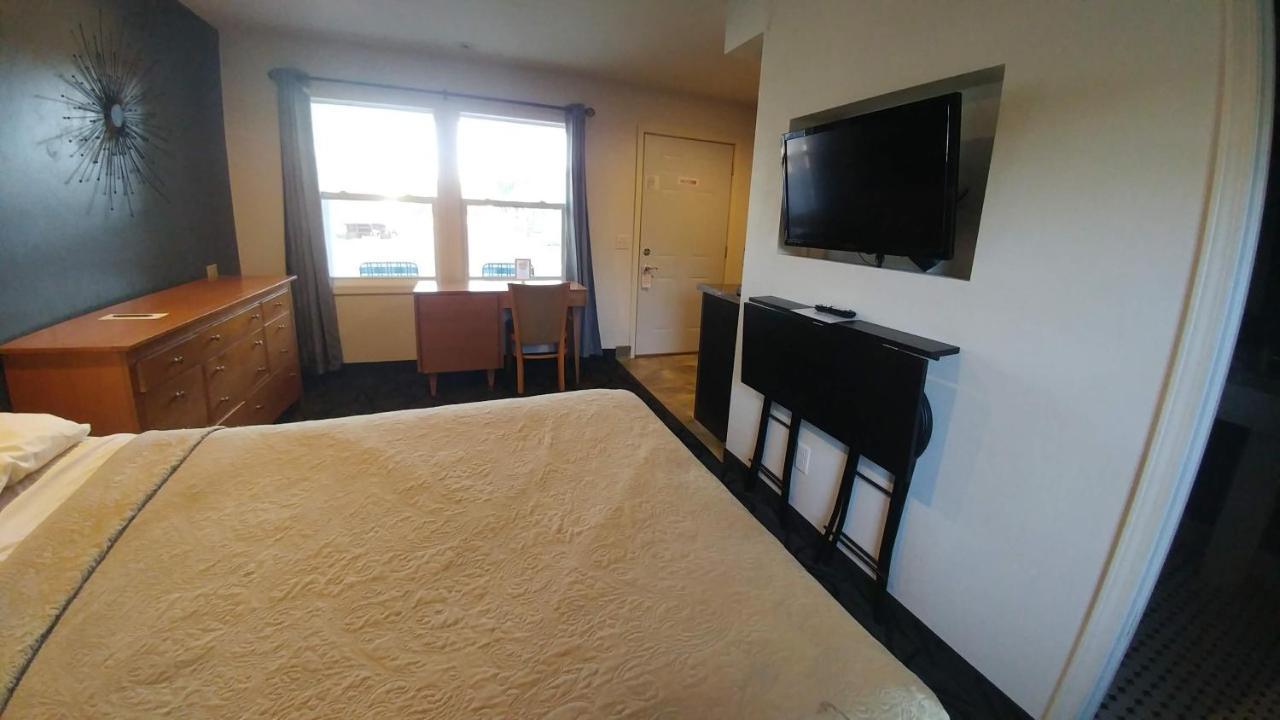Motel 57 Sturgeon Bay Bagian luar foto
